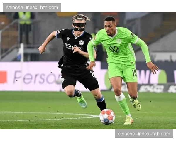 沃尔夫斯堡1-1柏林联，双方全场合计仅3次射正，比赛陷入中场缠斗