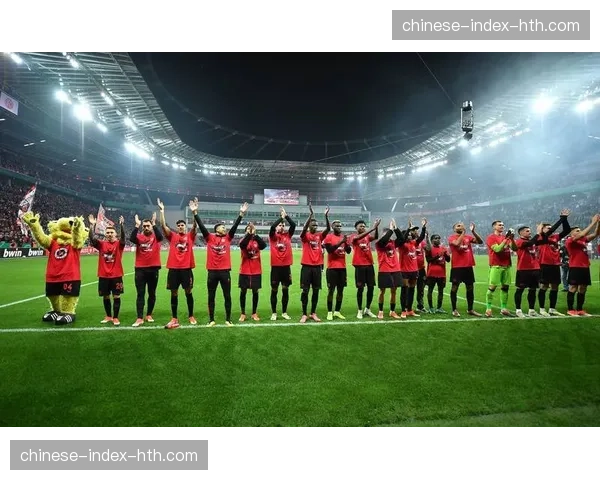 勒沃库森2-1逆转柏林联，控球率65%，关键数据为对手禁区内的传球次数